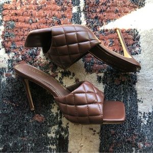 Quilted square toe heels